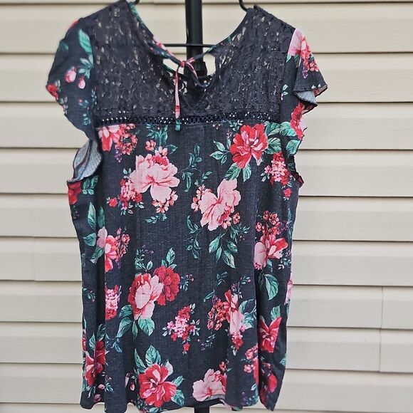 Torrid Lace Floral Top – Size 3 (Plus Size 3X) - Picture 7 of 8